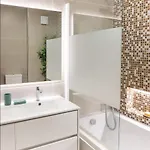 Sunny 3-bedroom Apartamento