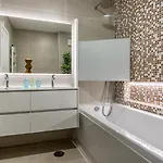 Sunny 3-bedroom Apartamento Albufeira