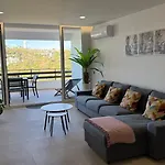 Sunny 3-bedroom Apartmán *