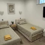 Apartment Sunny 3-bedroom *