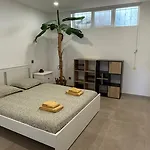 Apartment Sunny 3-bedroom