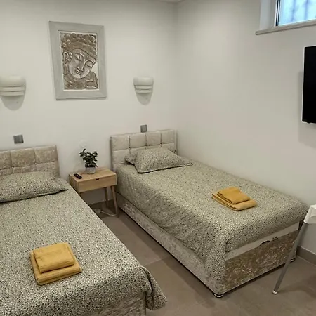 アパート Sunny 3-bedroom *