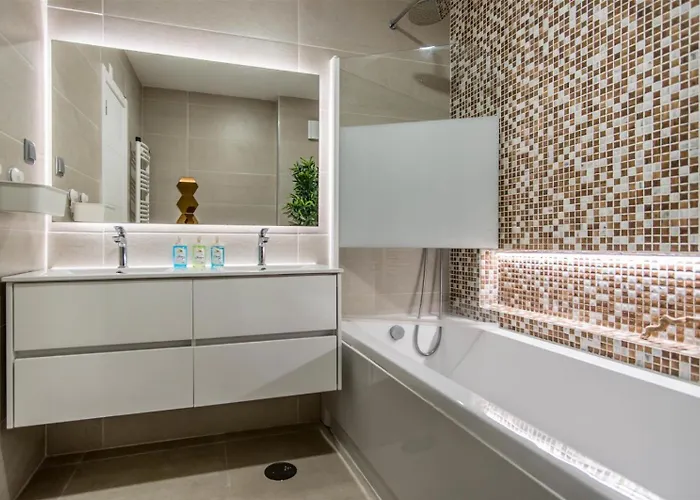 Sunny 3-bedroom Appartement Albufeira