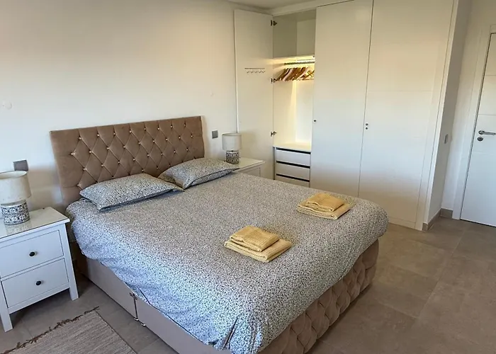 Sunny 3-bedroom Appartement Albufeira